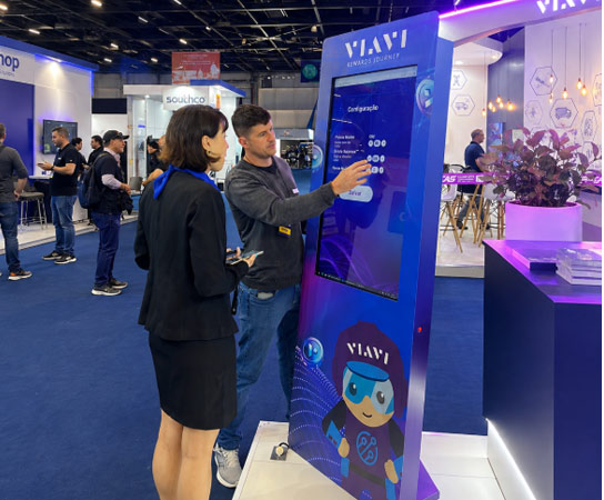 Galeria do projeto VIAVI – Stand + Totem Interativo — imagem 5